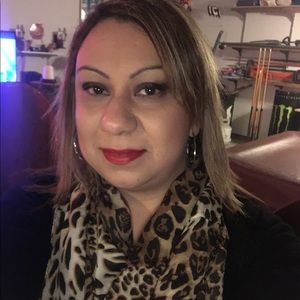 Meet your Posher, Sandra